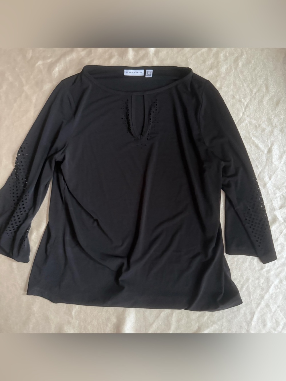 Susan Graver Liquid Knit Top Size M Black Laser Cut 3/4 Sleeve